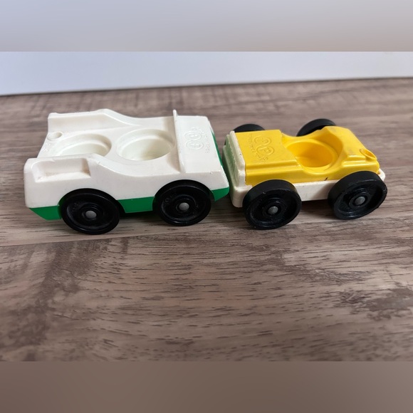 Vintage Fisher-Price Classic Toy Cars Set with little people Figures - Picture 3 of 7